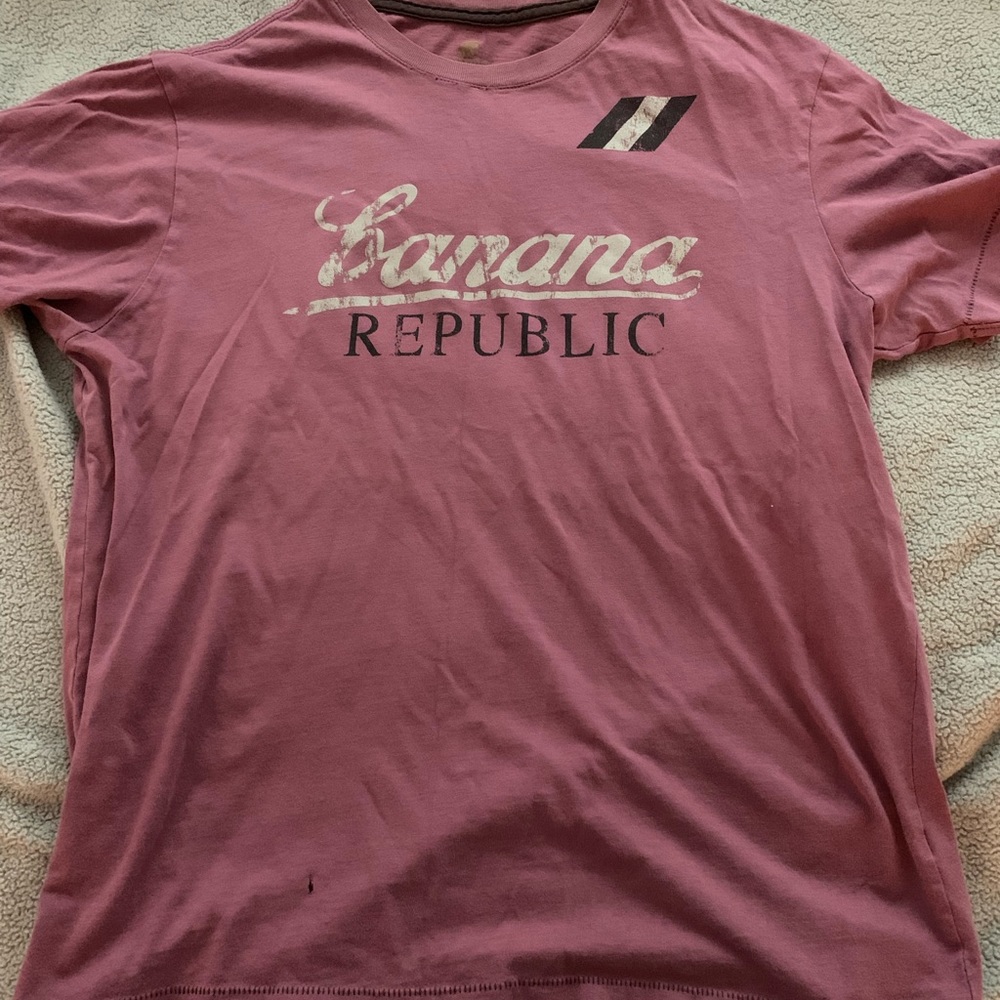 Banana Republic tee worn